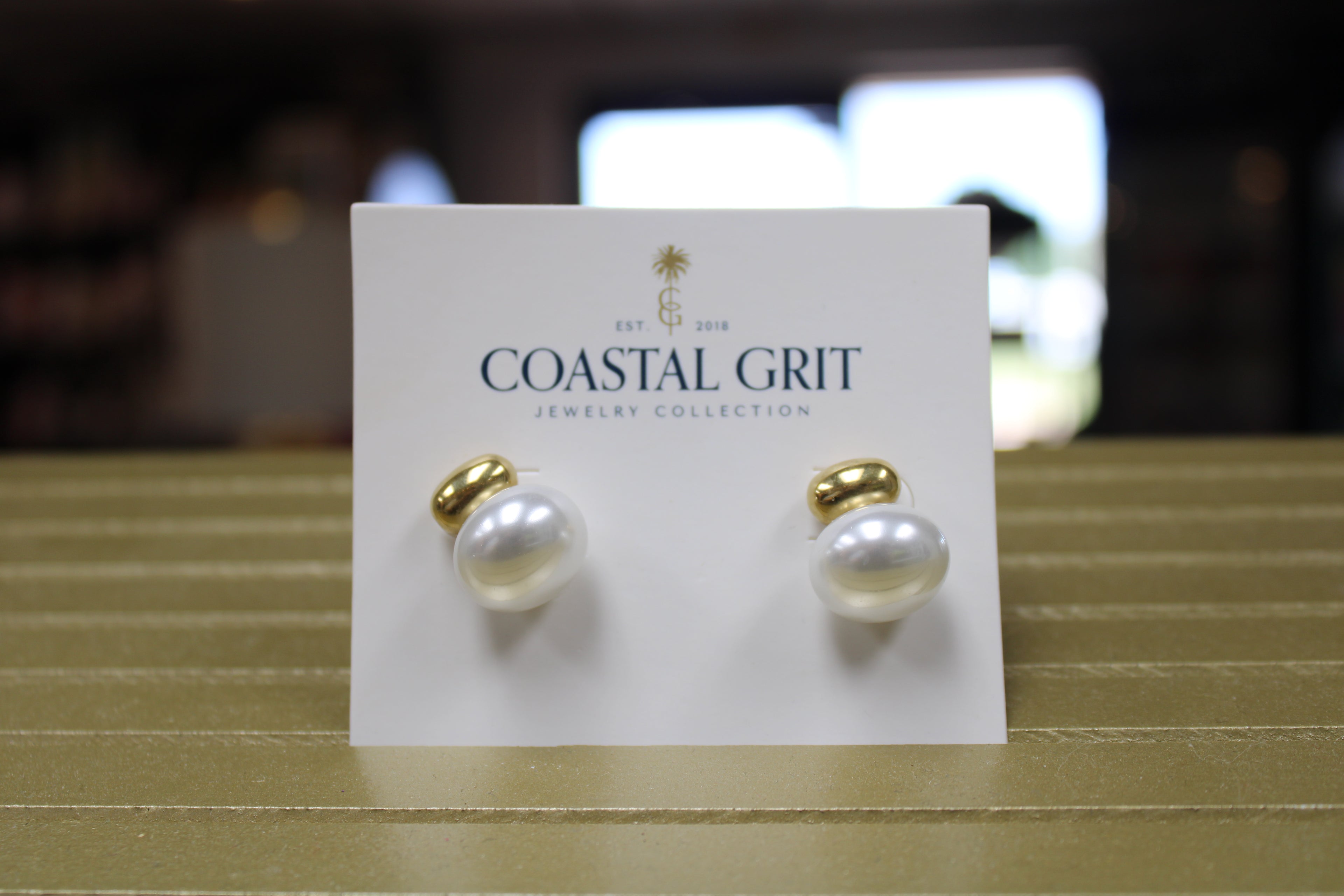 Ellie Pearl Earring